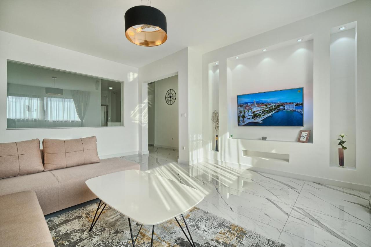 Villa Celestial Near Split Podstrana Luaran gambar