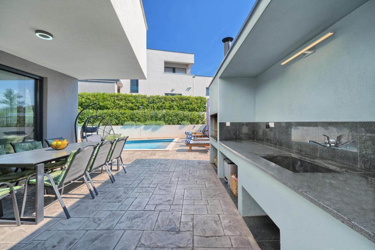 Villa Celestial Near Split Podstrana Luaran gambar